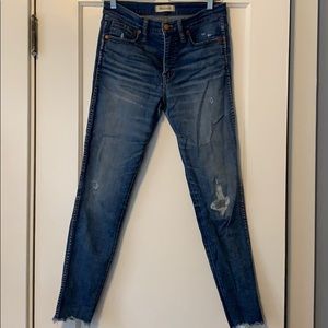 Madewell 9” high rise distressed skinny jeans